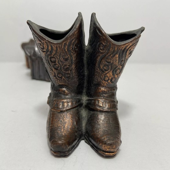 VTG Horse Saddle Salt & Pepper Shakers Cowboy Boots Toothpick Holder Metal Japan - Picture 7 of 12